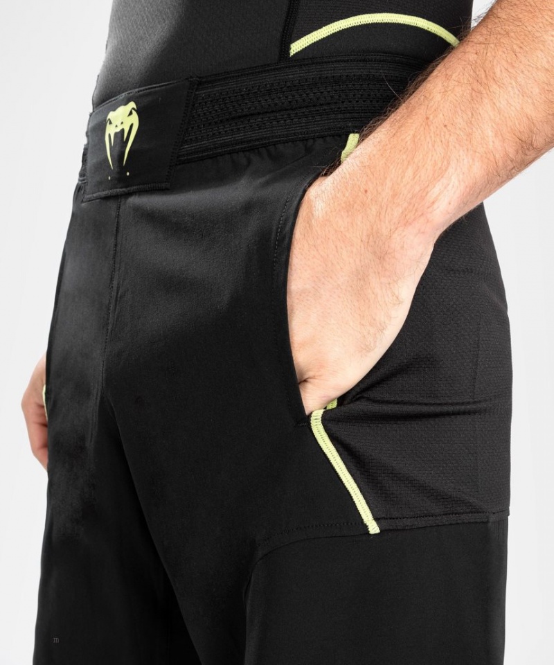 Short Venum Fusion 2.0 Fight Homme Noir Jaune  | REA-0445031