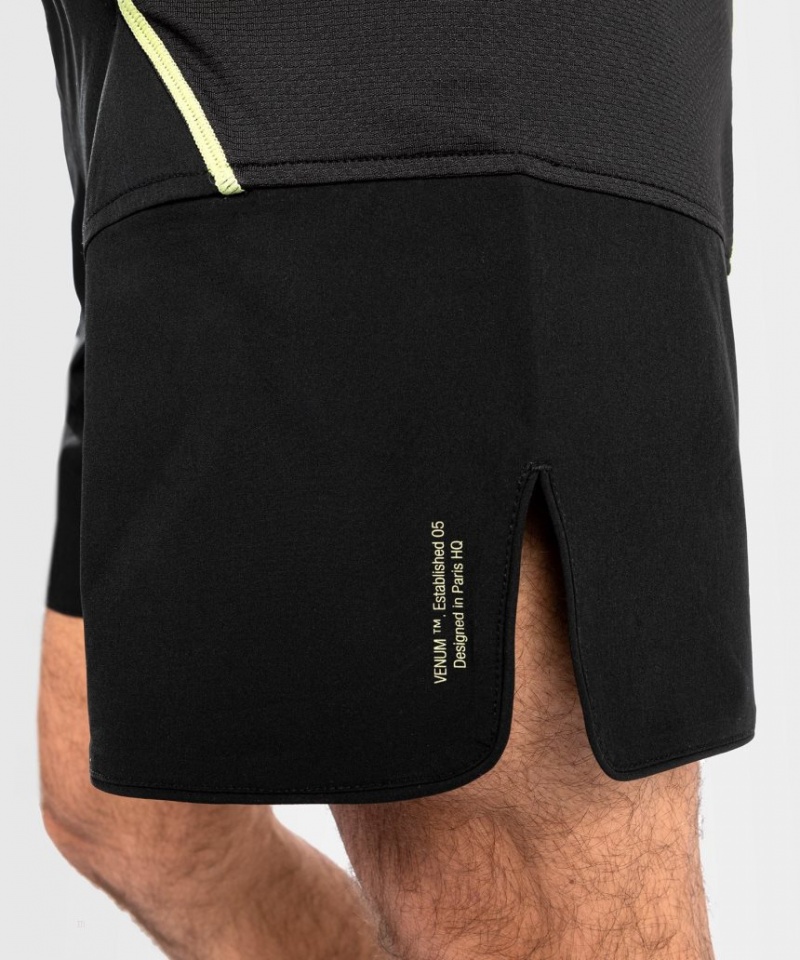 Short Venum Fusion 2.0 Fight Homme Noir Jaune  | REA-0445031