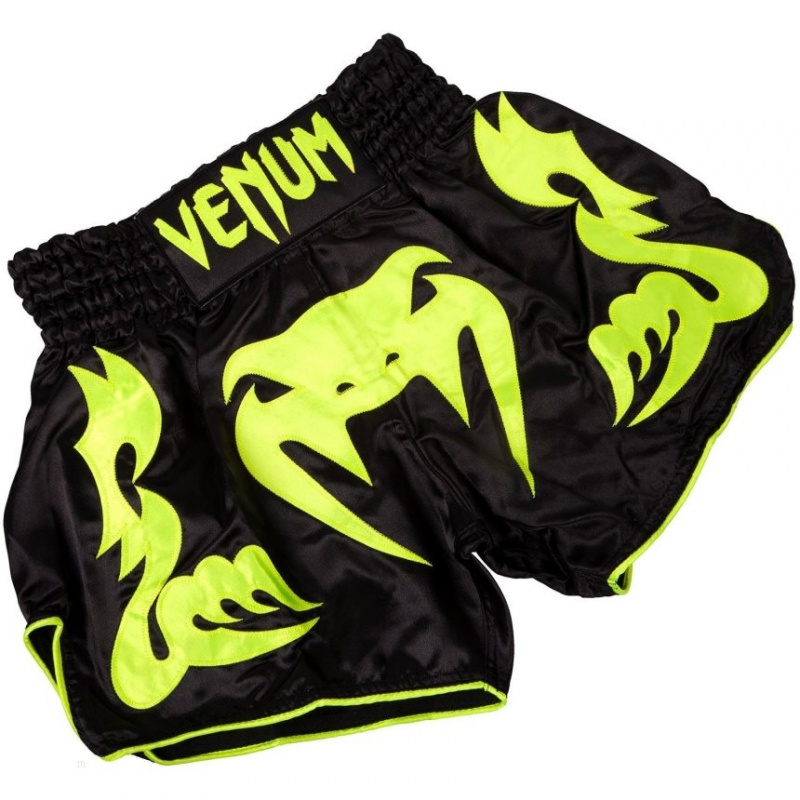 Short Venum Bangkok Inferno Muay Thai Boxing Homme Noir Jaune  | UGC-1851011