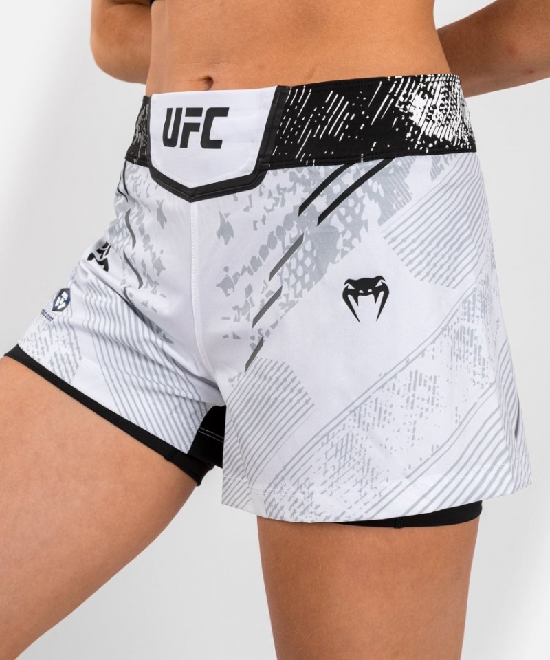 Short Venum UFC Adrenaline by Authentic Fight Night Fight Femme Blanche  | QUN-7431427