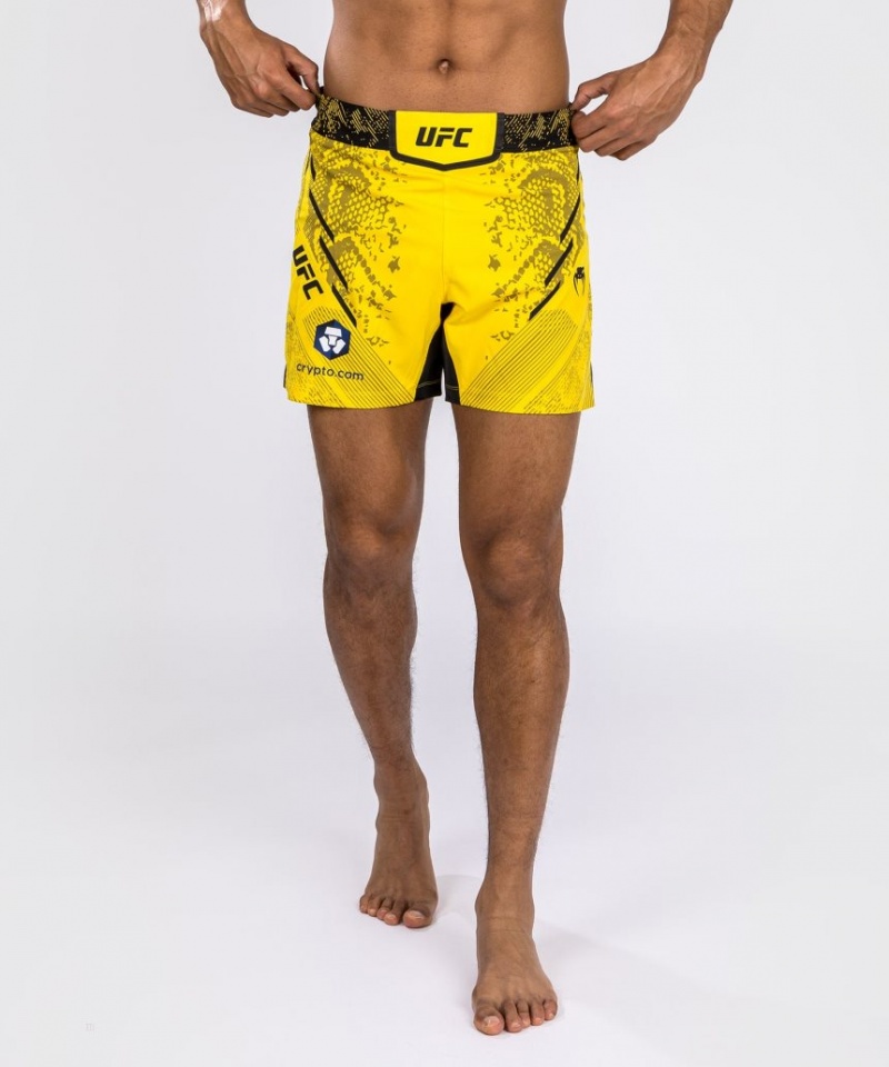 Short Venum UFC Adrenaline by Authentic Fight Night Fight Corta Fit Homme Jaune  | UZN-3757275