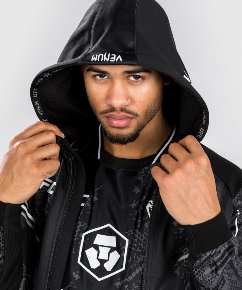 Sweat a Capuche Venum UFC Adrenaline by Authentic Fight Night Walkout Homme Noir  | SEE-7822810