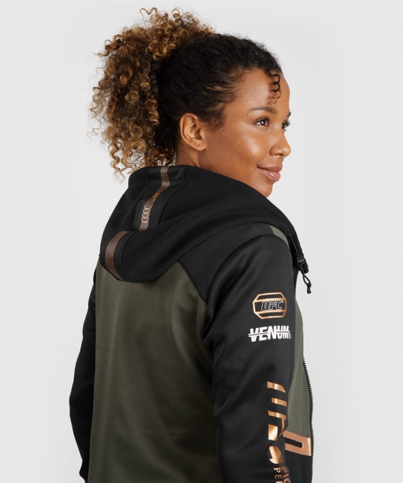 Sweat a Capuche Venum UFC Adrenaline by Fight Week Zip Femme Kaki Marron  | FWQ-4471419