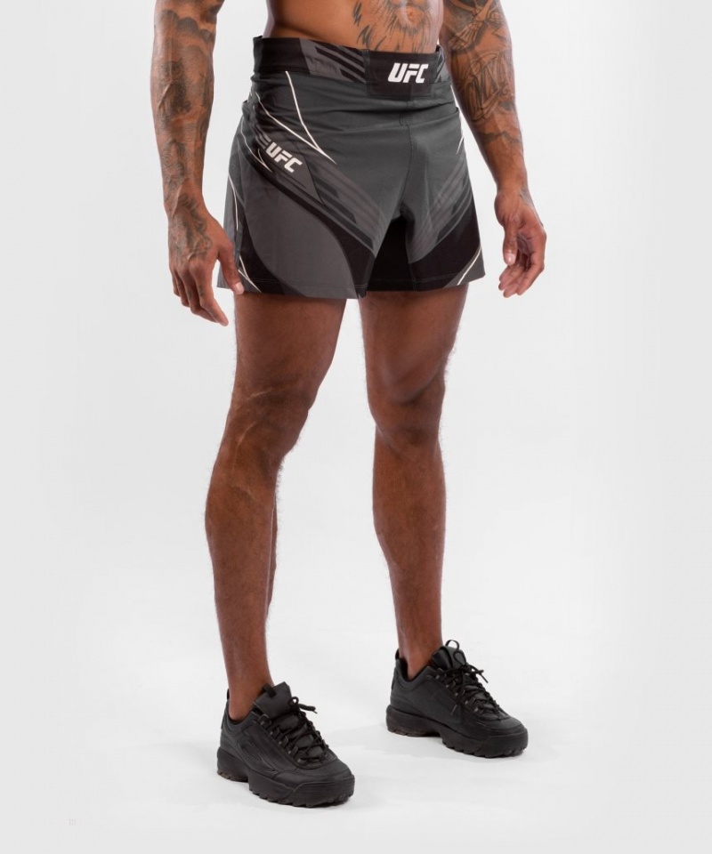 Short Venum UFC Authentic Fight Night Corta Fit Homme Noir  | TEF-4552521