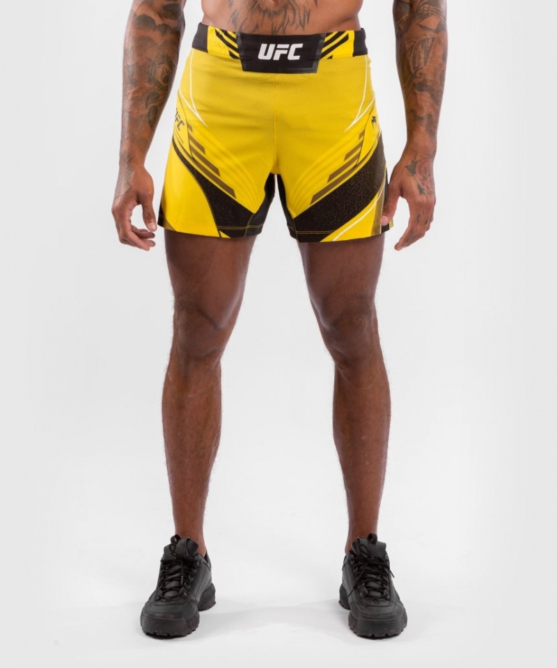 Short Venum UFC Authentic Fight Night Corta Fit Homme Jaune  | RPT-9370400