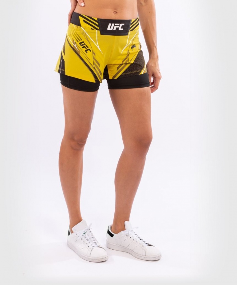 Short Venum UFC Authentic Fight Night Corta Fit Femme Jaune  | VMF-0221118