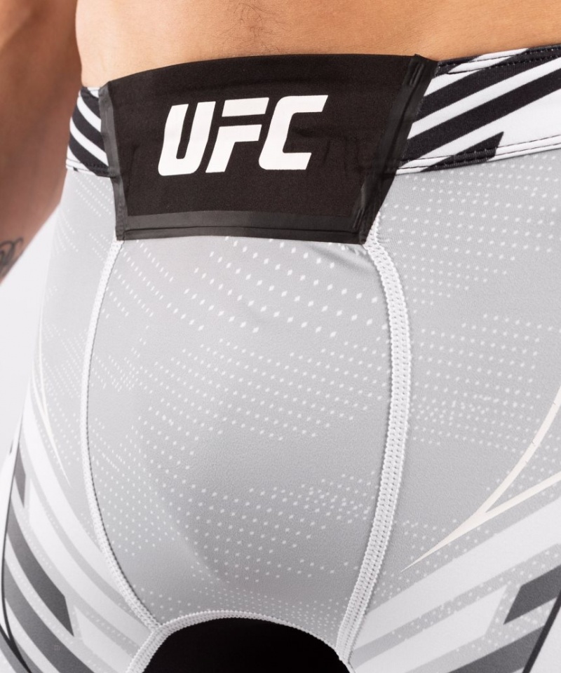 Short Venum UFC Authentic Fight Night Vale Tudo Long Fit Homme Blanche  | QDX-8468908