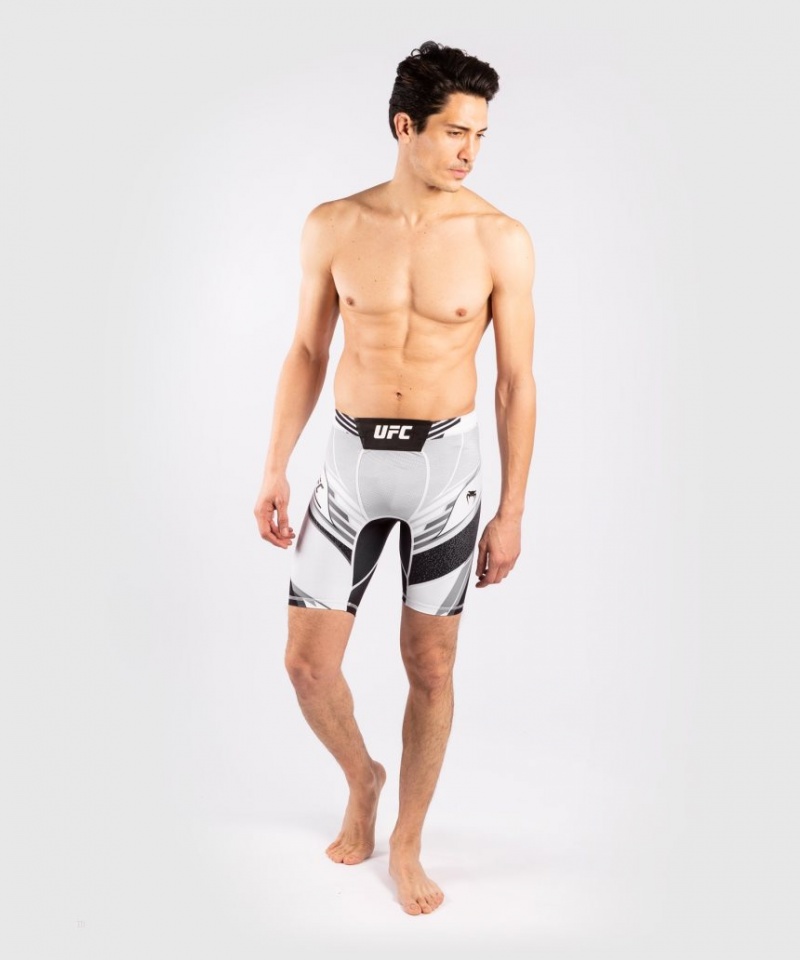 Short Venum UFC Authentic Fight Night Vale Tudo Long Fit Homme Blanche  | QDX-8468908