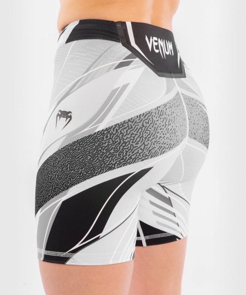 Short Venum UFC Authentic Fight Night Vale Tudo Long Fit Femme Blanche  | ZUY-6812715