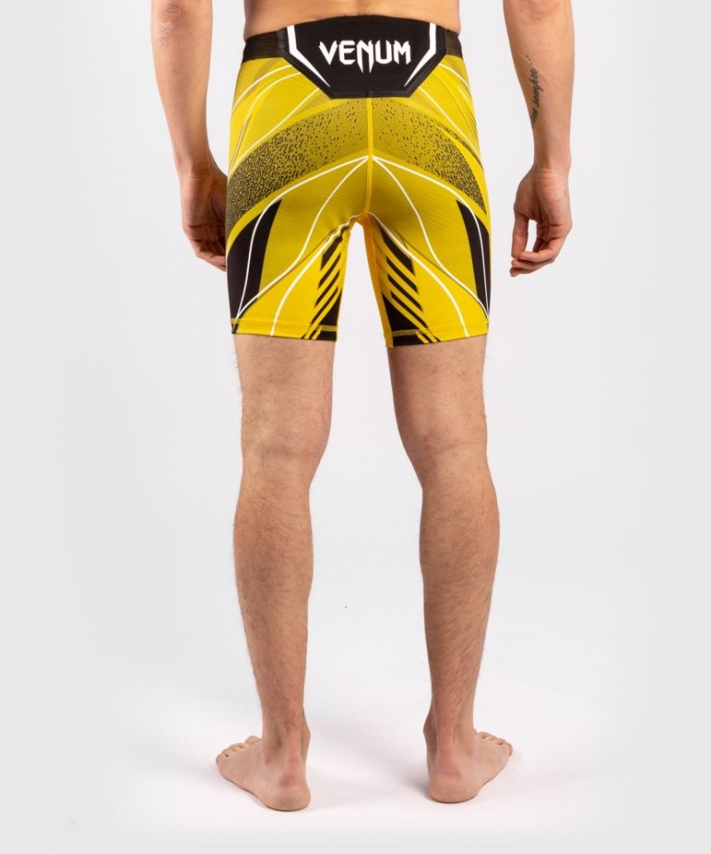 Short Venum UFC Authentic Fight Night Vale Tudo Corta Fit Homme Jaune  | DJR-7590094