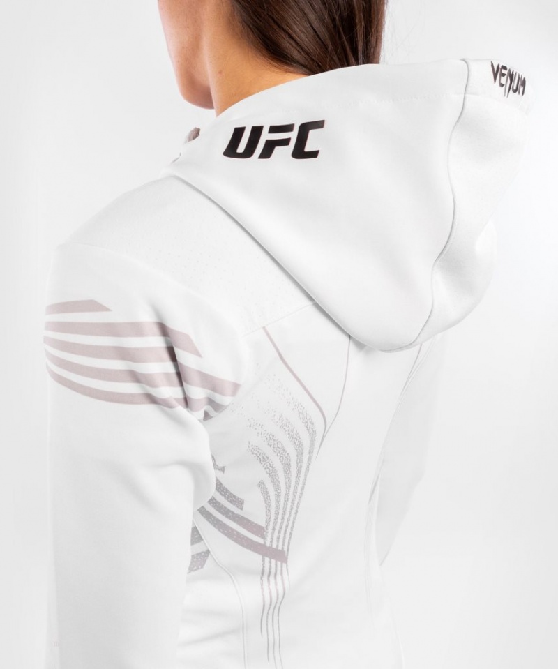 Sweat a Capuche Venum UFC Authentic Fight Night Walkout Femme Blanche  | SGT-3424530