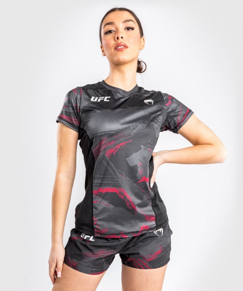 T Shirts Venum UFC Authentic Fight Week 2.0 Dry Tech Femme Noir Rouge  | KVB-0345134