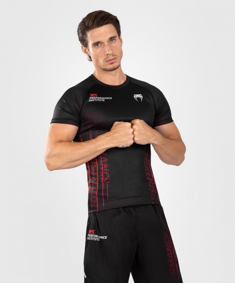 T Shirts Venum UFC Performance Institute 2.0 Corta-Sleeve Rashguard Homme Noir Rouge  | YFR-1581283