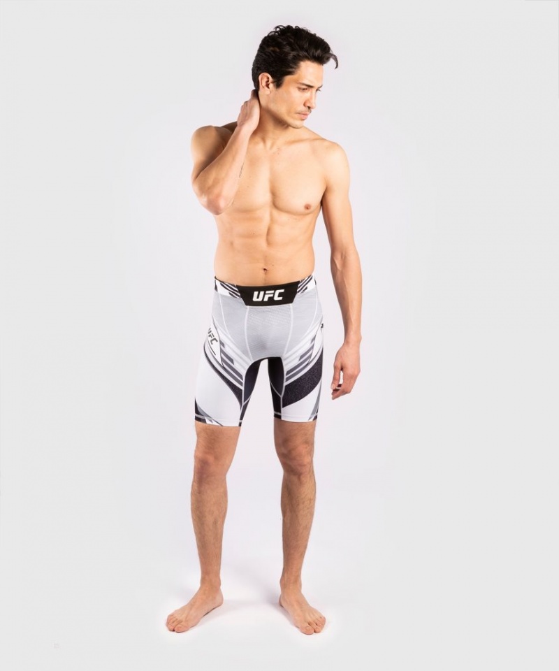 Short Venum UFC Pro Line Vale Tudo Homme Blanche  | WBS-1526786